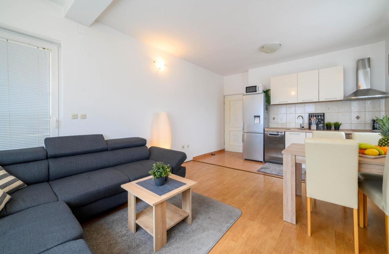 Apartment Malibu Zaboric Εξωτερικό φωτογραφία