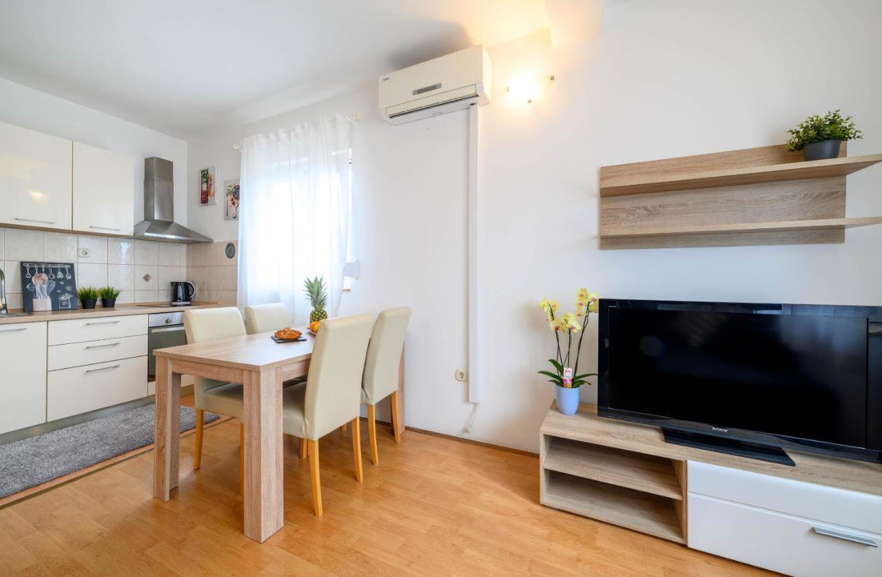 Apartment Malibu Zaboric Εξωτερικό φωτογραφία