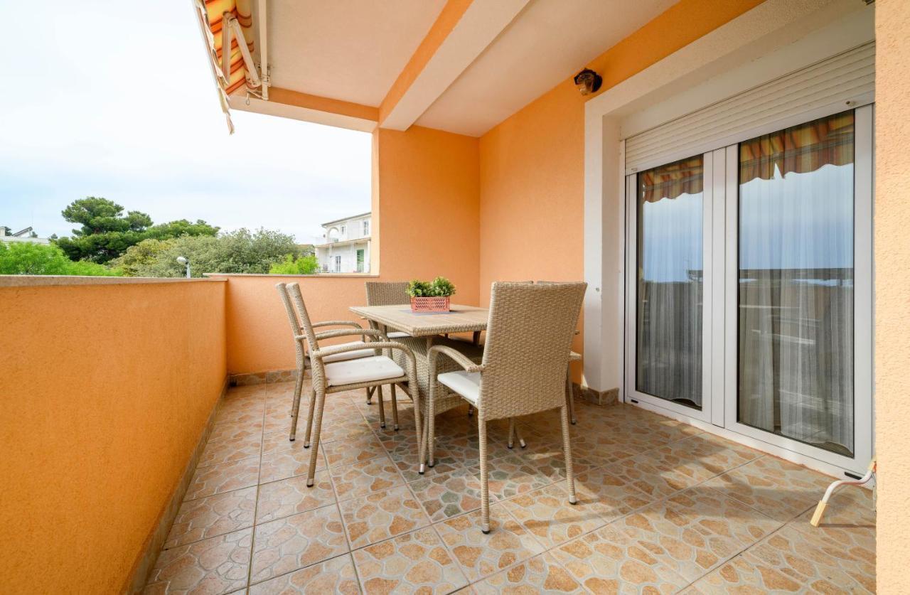 Apartment Malibu Zaboric Εξωτερικό φωτογραφία
