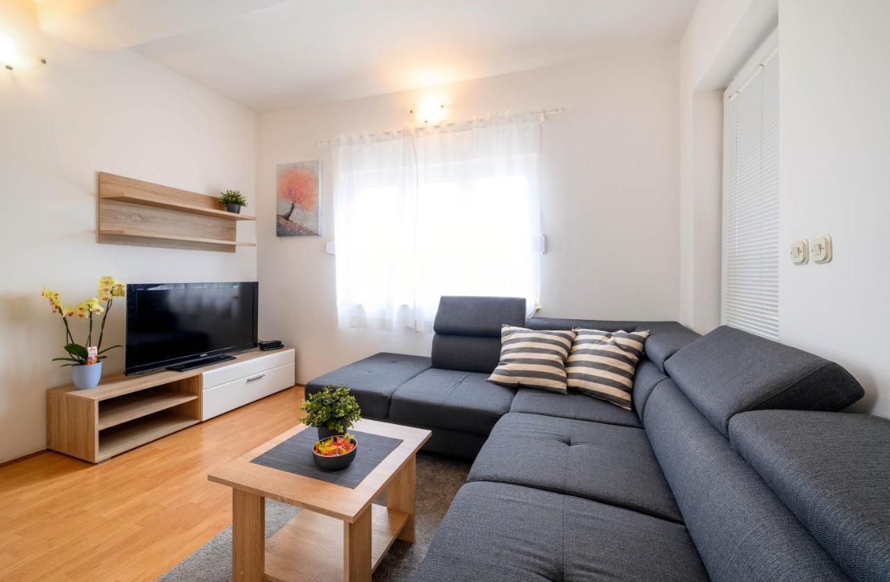 Apartment Malibu Zaboric Εξωτερικό φωτογραφία